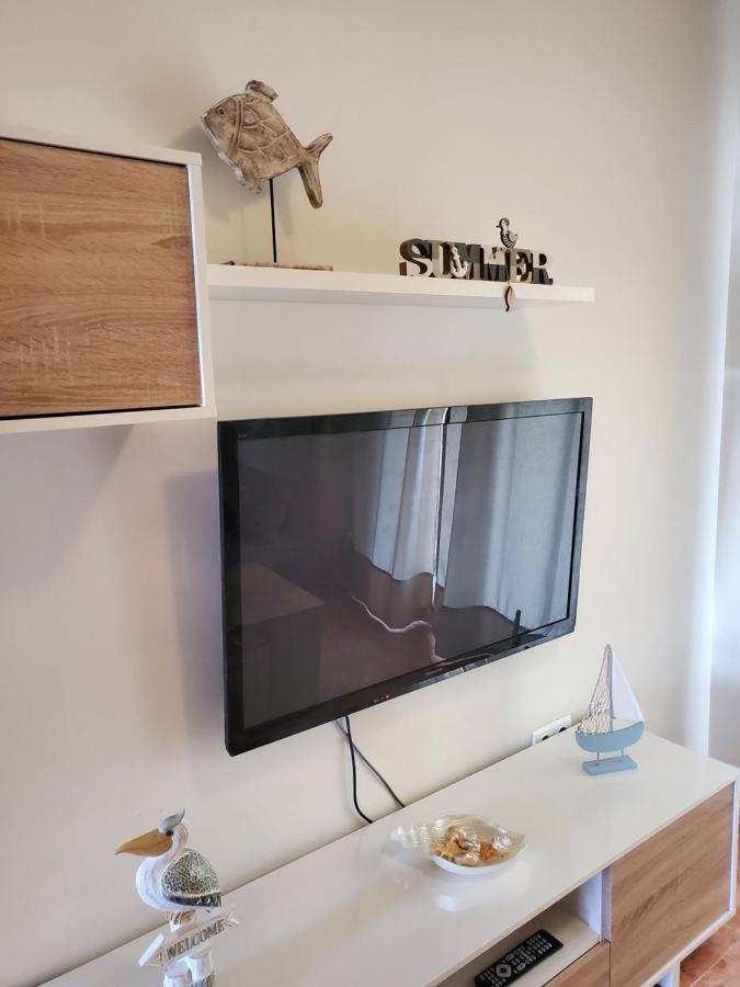Bajo En Primera Linea De Vera-playa Con Piscina Privada!
