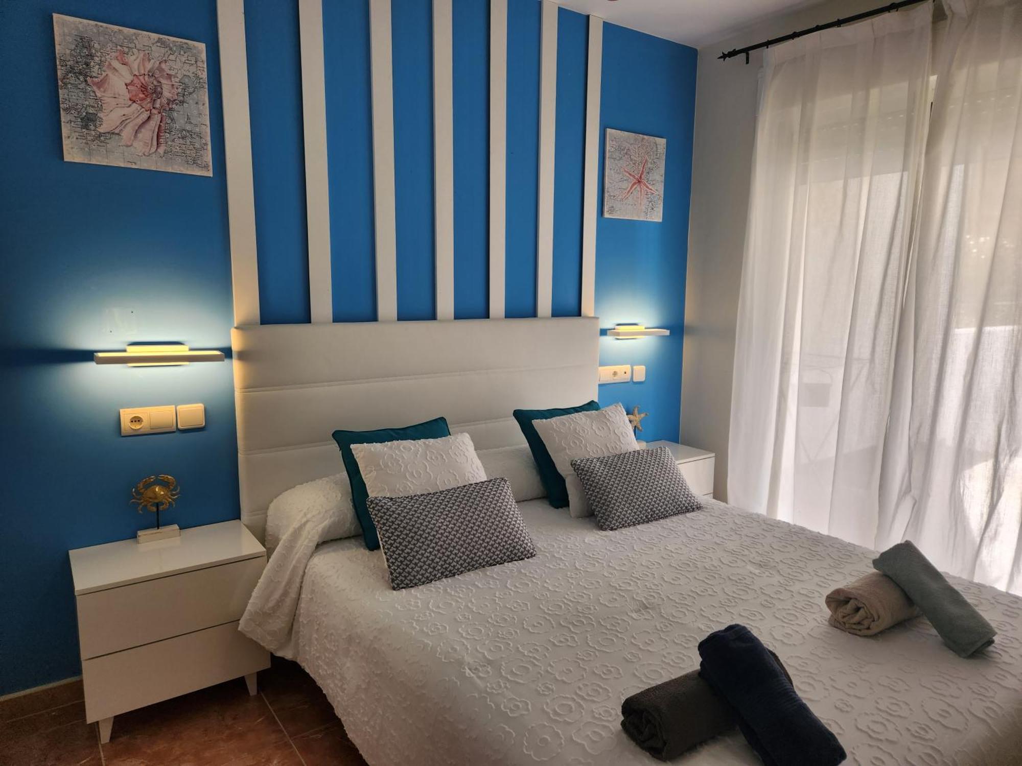 Bajo En Primera Linea De Vera-playa Con Piscina Privada! Vera
